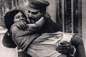 Joseph Stalin with his daughter Svetlana in 1935