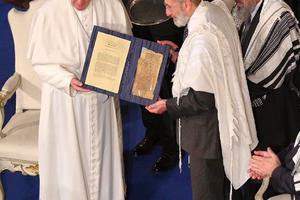 Pope Francis visits Rome’s major synagogue on Jan. 17. 