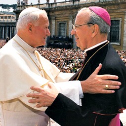 Bishop Álvaro del Portillo with Pope John Paul II
