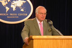 Michael Novak speaks at a Washington Foreign Press Center Briefing in 2004. 
