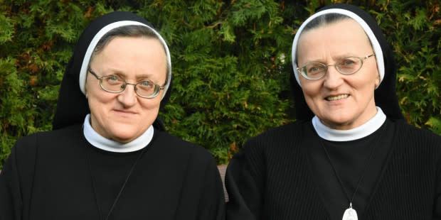 Elizabeth & Gabriela