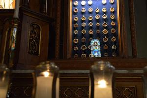 St. Anthony's Chapel in Pittsburgh, Pennsylvania, has the largest collection of relics outside of Rome. 