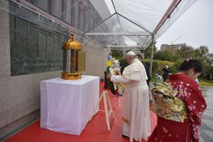 Pope Francis at the Nagasaki Martyrs’ Monument on Nishizaka Hill Nov. 24. 