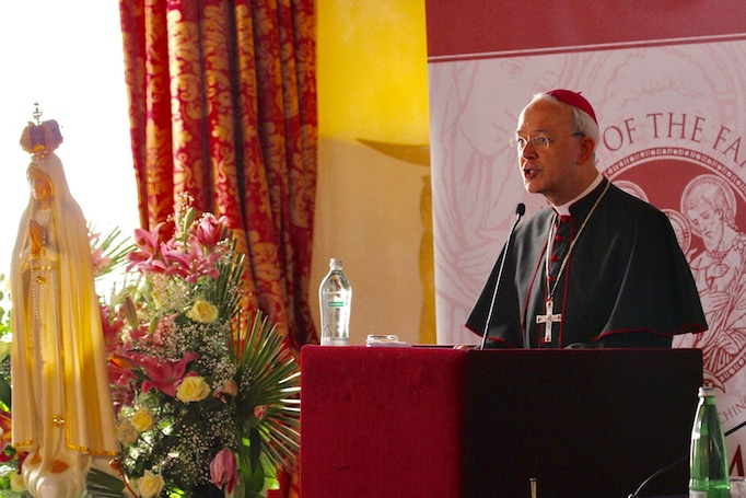 Bishop Athanasius Schneider addresses the Rome Life Forum, May 19, 2017.