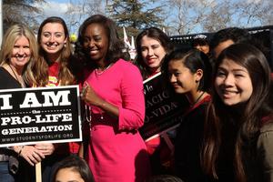 Immaculée Ilibagiza with pro-lifers at OneLife LA Jan. 21.
