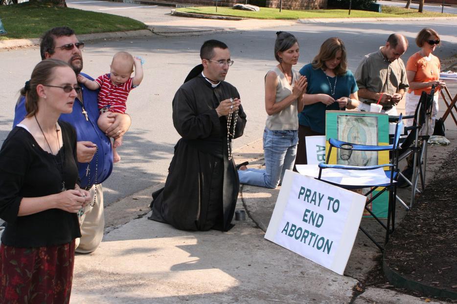 Prayerful protesters at 40 Days for Life campaign in Little Rock, Ark.