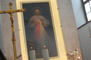 People from all walks of life have been impacted by the sacred portrait of Jesus that Polish artist Eugeniusz Kazimirowski painted at St. Faustina’s request in 1934. The image, which inspired the documentary The Original Image of Divine Mercy, is venerated in Lithuania. 
