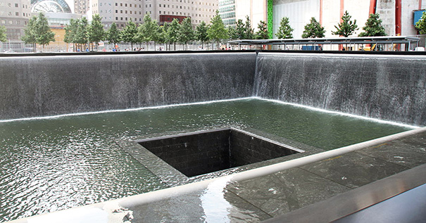 Ground Zero Memorial District of lower west side Manhattan, New York City (By Bjoertvedt (Own work) [CC BY-SA 3.0 - http://creativecommons.org/licenses/by-sa/3.0], via Wikimedia Commons)