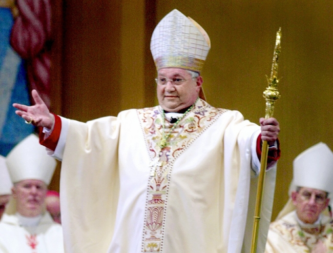 Madison Bishop Robert Morlino speaks to the faithful during his installation ceremony at St. Raphael Cathedral Aug. 1, 2003.
