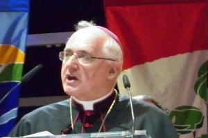 Archbishop Terrence Prendergast of Ottawa addresses the WYD Rally for Canada in 2011.