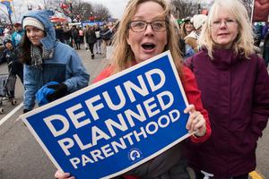 ‘Defund Planned Parenthood’ sign on display at 2017 March for Life.