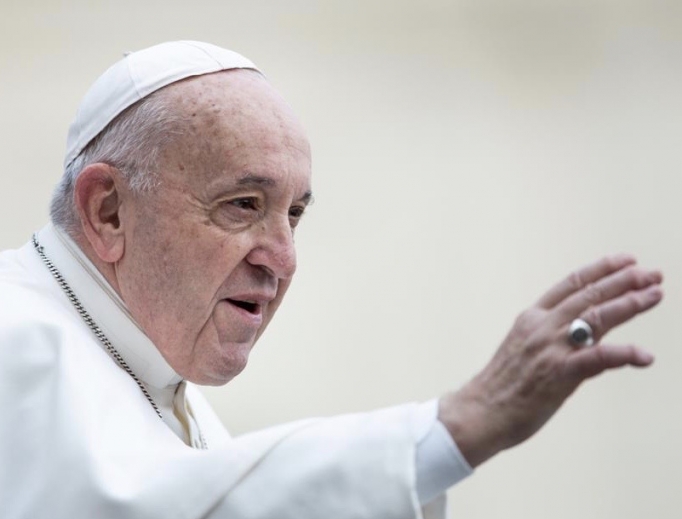 Pope Francis greeting pilgrims on Ash Wednesday, 2020. 