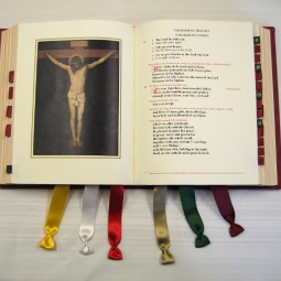 The altar missal produced by Midwest Theological Forum, open to the beginning of the First Eucharistic Prayer, features a reproduction of Diego Velázquez' Christ on the Cross, from the Museo del Prado in Madrid.