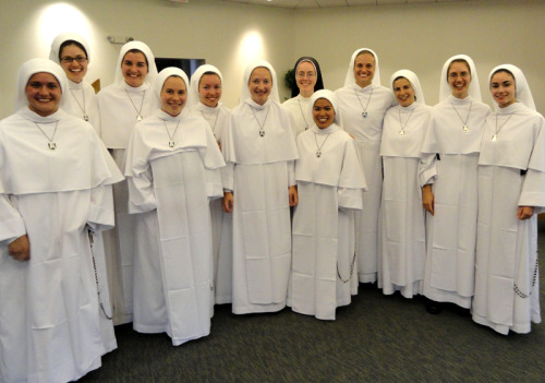 Postulants of Dominican Sisters Mary Mother of the Eucharist