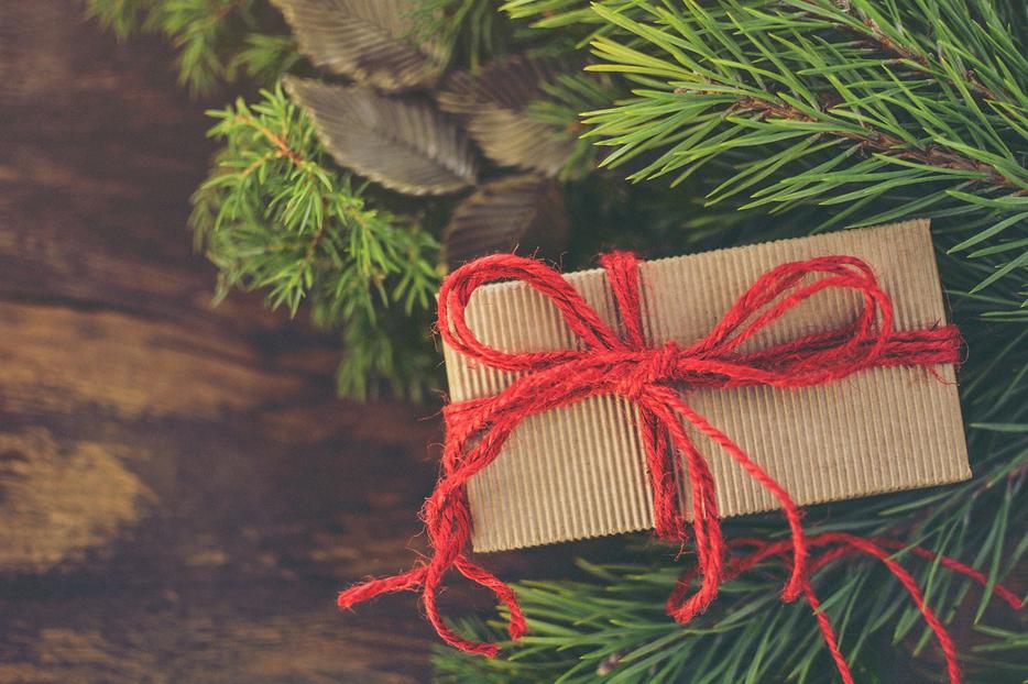 Christmas: How Gift-Giving And Caroling Began, Blog