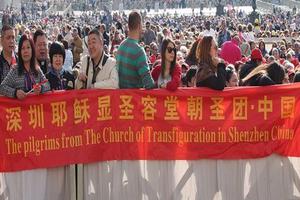 Chinese pilgrims at April 5 general audience 