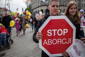Above and below, images from the March for Life and the Family in Warsaw, during which the Ordo Iuris Institute collected signatures for their civic initiative.