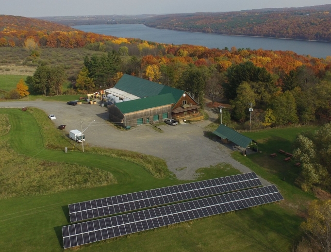 O-Neh-Da Vineyards in Conesus, New York (shown above), and Cribari Vineyards in Fresno, California, are two vineyards that make altar wine. 