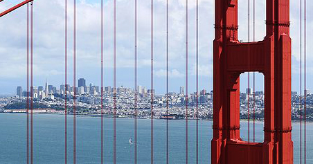 San Francisco seen through the Golden Gate Bridge, by Daniel Schwen [GFDL (http://www.gnu.org/copyleft/fdl.html) or CC BY-SA 3.0 (http://creativecommons.org/licenses/by-sa/3.0)], via Wikimedia Commons.