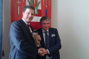 Hungary's Ambassador to the Holy See, Eduard Habsburg-Lotheringen, and the mayor of Tolentino, Giuseppe Pezzanesi.