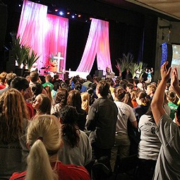 Thousands of pilgrims engage with Cardinal Sean O’Malley during a July 26 catechesis talk in the Vivo Rio center in Rio de Janeiro.