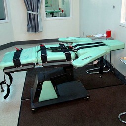 A lethal injection table