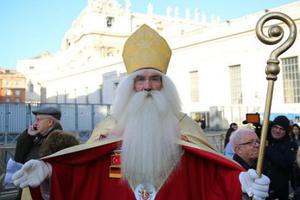 'St. Nicholas,' also known as Wolfgang Georg Kimmig-Liebe, at the Dec. 2 general audience in St. Peter's Square
