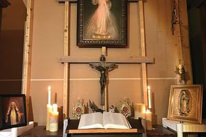 The Kalina family chapel (above) offers a prayerful place.