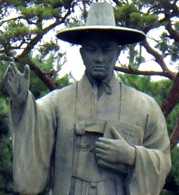 Statue of St. Andrew Kim Taegon at the shrine of the Korean martyrs in Seoul.