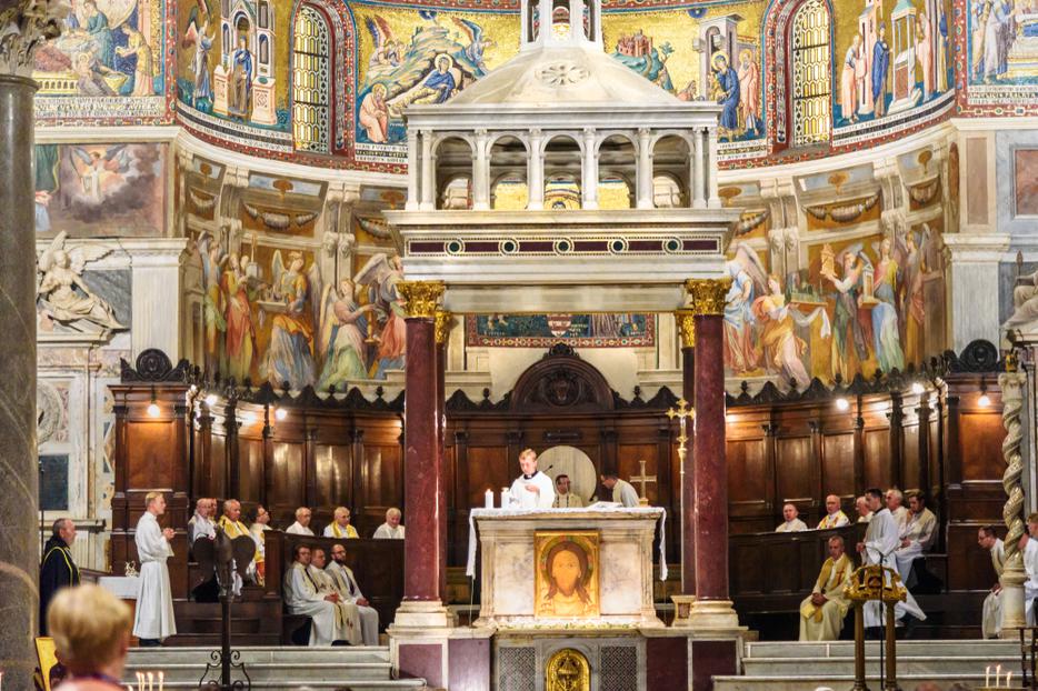 New Italian Missal Introduces Liturgical Disunity National Catholic