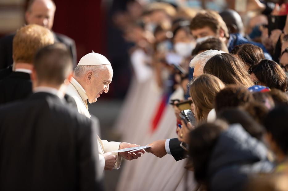 Pope Francis greeted pilgrims during the Wednesday general audience inside the San Damaso Courtyard of the Vatican's Apostolic Palace, Sept. 30, 2020.