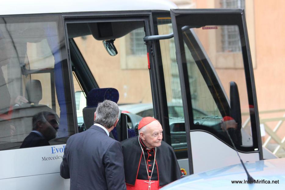 Cardinal Theodore McCarrick arrives at the Vatican on March 5, 2013.