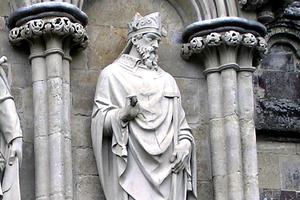 Sculpture of St. Thomas Becket from the front of Salisbury Cathedral