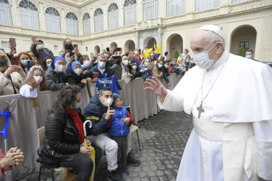 Pope Francis’ general audience in the San Damaso Courtyard of the Apostolic Palace, May 19, 2021. Pope Francis’ general audience in the San Damaso Courtyard of the Apostolic Palace, May 19, 2021.