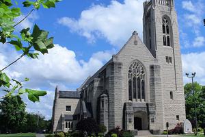The Williams Memorial Chapel built in 1956 located on the campus of College of the Ozarks.