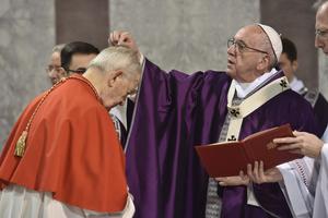 Pope Francis celebrates Ash Wednesday Mass and distribution of ashes at the Basilican of Santa Sabina on February 14, 2018. Pope Francis celebrates Ash Wednesday Mass and distribution of ashes at the Basilican of Santa Sabina on February 14, 2018.