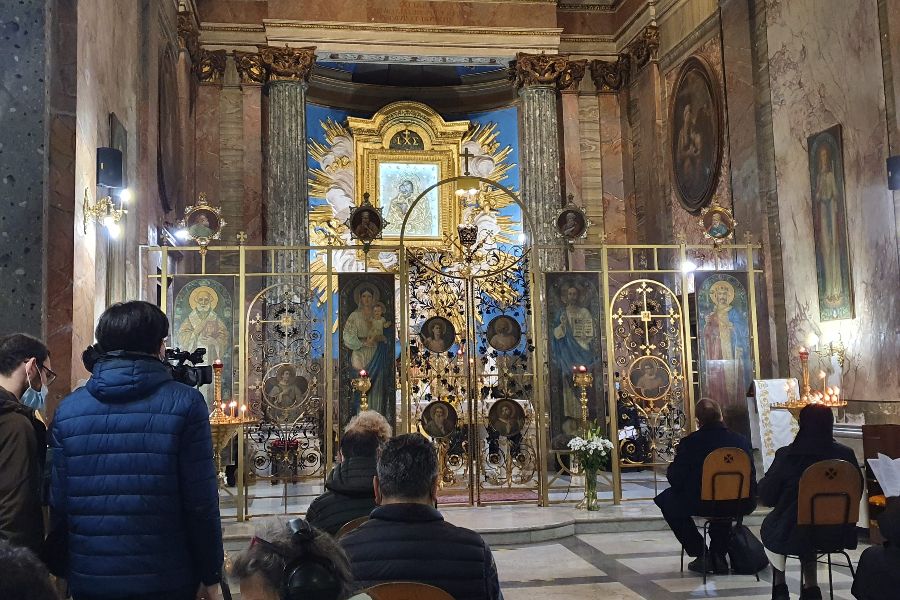 The faithful attend evening prayer at Rome’s Cathedral Church of Sts. Sergius and Bacchus on Feb. 25.