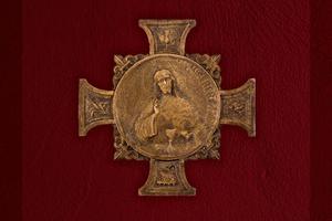 ‘Behold, It Is I’ reflects on the Real Presence.