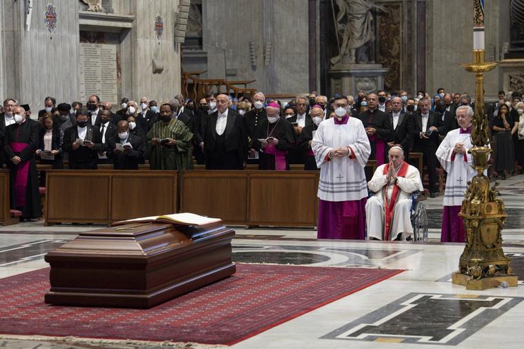 A Simple Funeral For A Catholic Cardinal A Primer Catholic Mass A Simple Funeral For A Catholic Cardinal A Primer Catholic Mass
