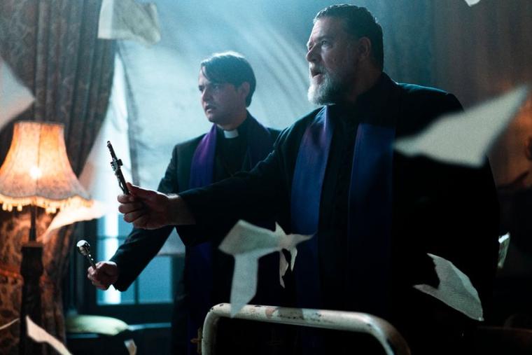 Father Esquibel (Daniel Zovatto) and Father Gabriele Amorth (Russell Crowe) in Screen Gems’ The Pope's Exorcist