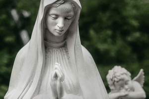 Mary knew what it was to grieve and to remain faithful in spite of grief.