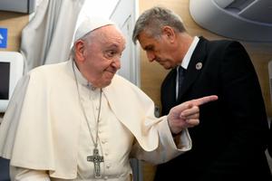 Pope Francis responds to questions from the press aboard the return flight to Rome from Mongolia.
