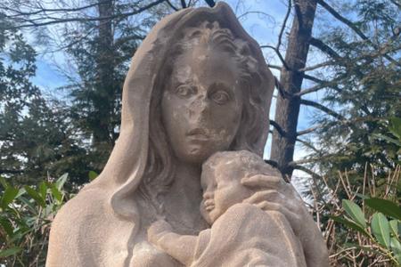 Blessed Mother Statue at DC&rsquo;s National Shrine Vandalized