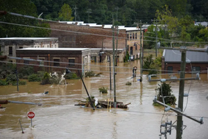 Heavy rains from Hurricane Helene caused record flooding and damage on Sept. 28, 2024, in Asheville, North Carolina. | Credit: Melissa Sue Gerrits/Getty Images