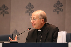 Archbishop Bruno Forte speaks to journalists at the presentation of the encyclical  “Dilexit Nos” on Oct. 24, 2024, at the Vatican.