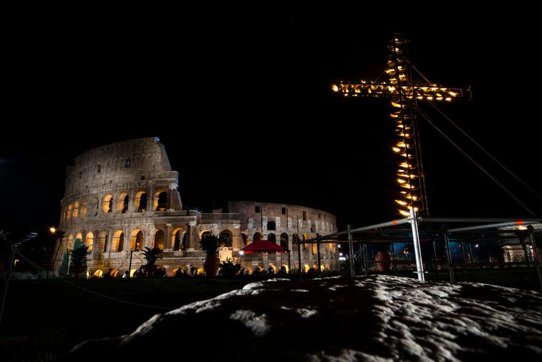 Pope Francis leads the Via Crucis (Way of the Cross) torchlight procession on Good Friday in front of the Colosseum in Rome, Italy on March 25, 2016. 