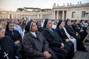 Religious sisters gather to pray the Rosary for Pope Francis in St. Peter’s Square at the Vatican, Monday, April 21, 2025.