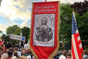 The annual pilgrimage continues to occupy a special place in the hearts of faithful from all over the world, drawn by the traditional Latin Mass and the desire for a visible, demanding and incarnate faith.