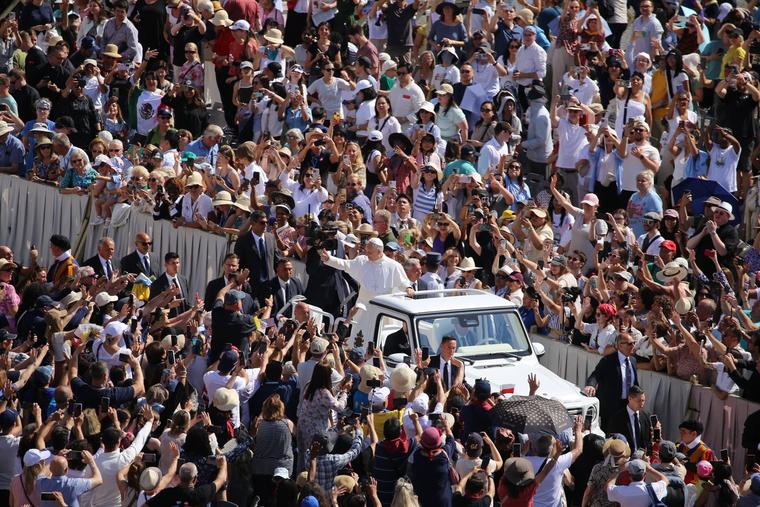 Pope Leo XIV greets the faithful during the General Audience on June 4, 2025.