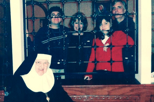 Doug Keck with (from right) his daughter Caitlyn, wife Theresa, and son Matt during a 2006 visit to Mother Angelica at Our Lady of the Angels Monastery.